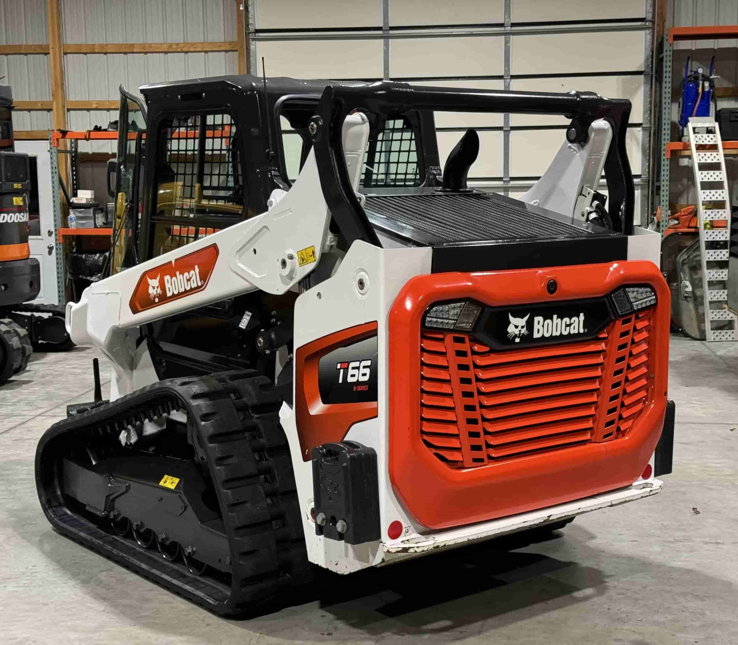 2021 BOBCAT T66 CLEAN!
